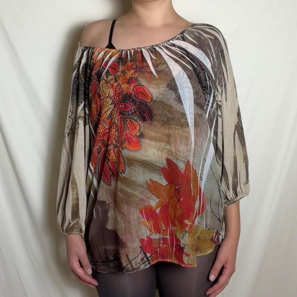 Unbranded Women's Cream and Red Blouse